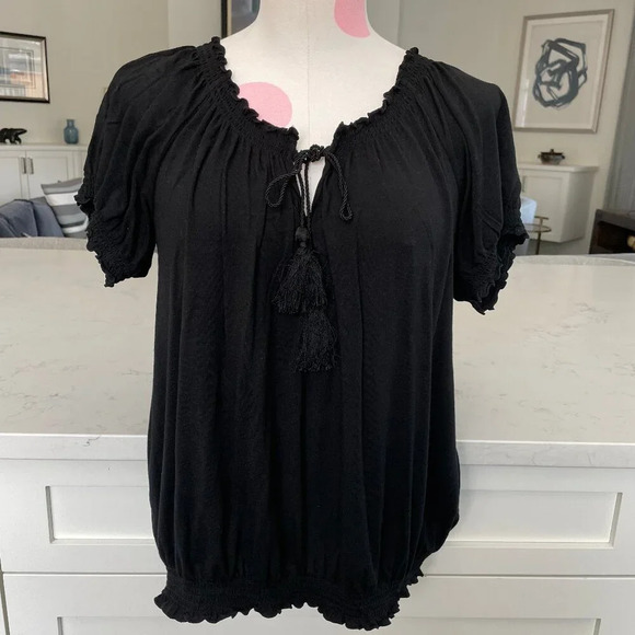 I.N.C. International Concepts Peasant Style SS Lightweight Blouse Black Sz M - Picture 1 of 9